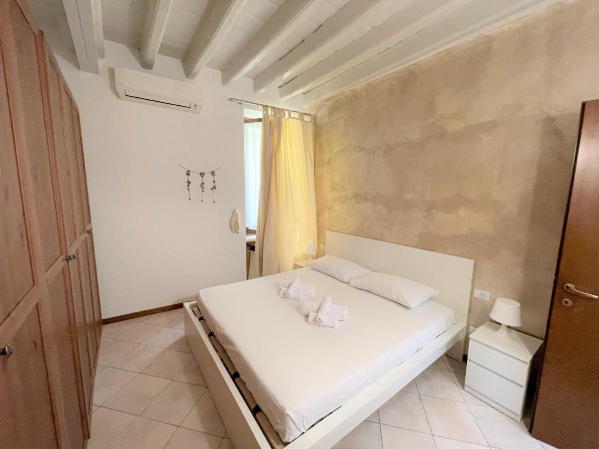 Desenzanoloft Le Petit Bijou - Restyling 2025 - Downtown Desenzano del Garda Exterior foto