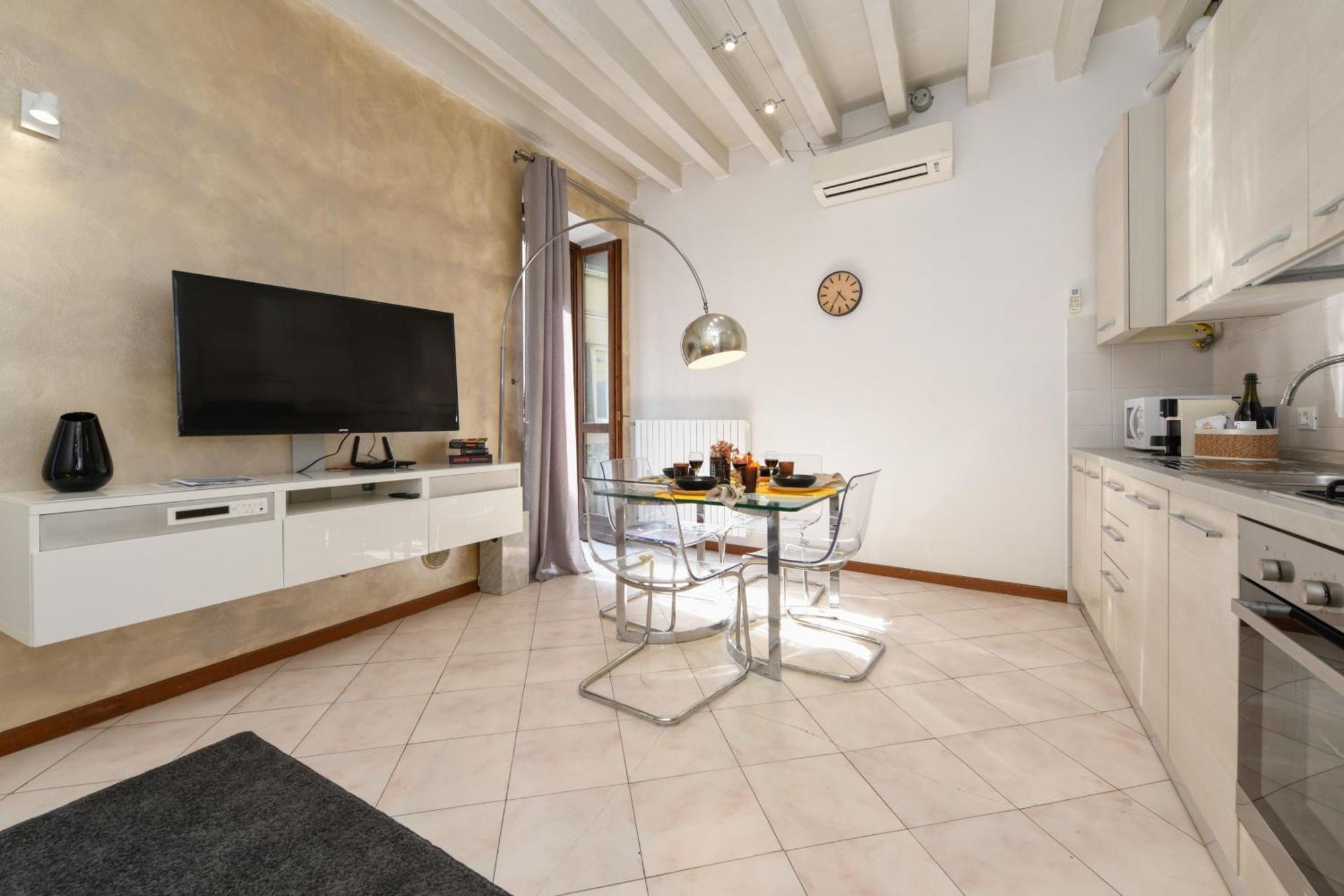 Desenzanoloft Le Petit Bijou - Restyling 2025 - Downtown Desenzano del Garda Exterior foto